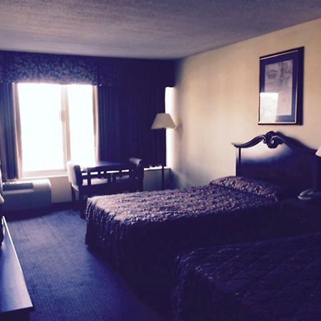 Wynnwood Plaza Hotel - Newport News Kültér fotó