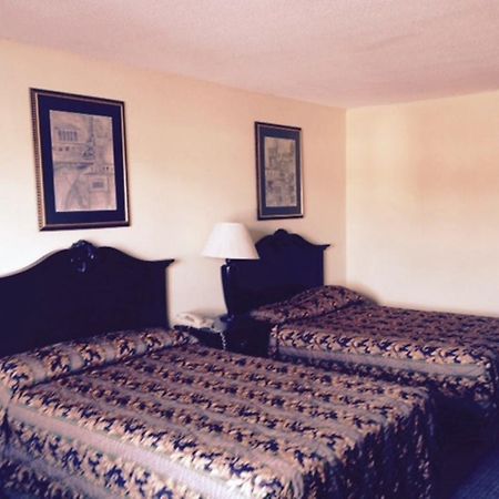 Wynnwood Plaza Hotel - Newport News Kültér fotó
