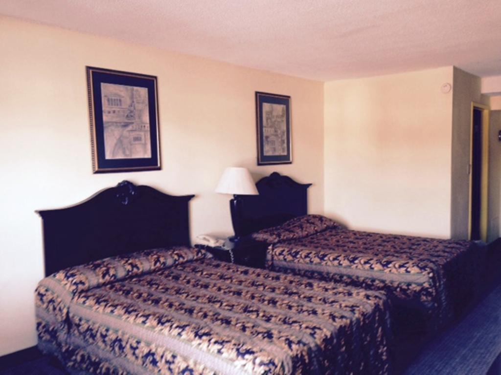 Wynnwood Plaza Hotel - Newport News Kültér fotó